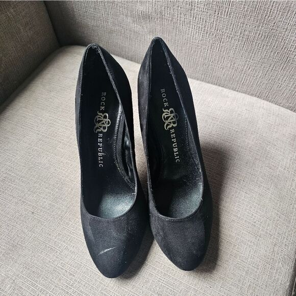 Rock & Republic black suede heels sz 7.5 - Picture 1 of 7